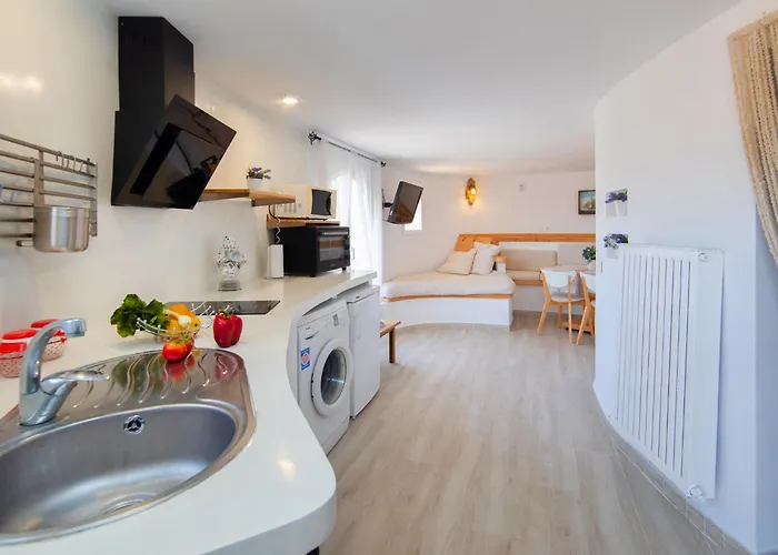 Moonlight By Interhome 卡尔佩